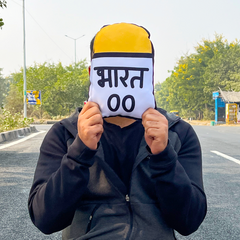 Mile Stone And Auto Shape Cushions - Discovering India