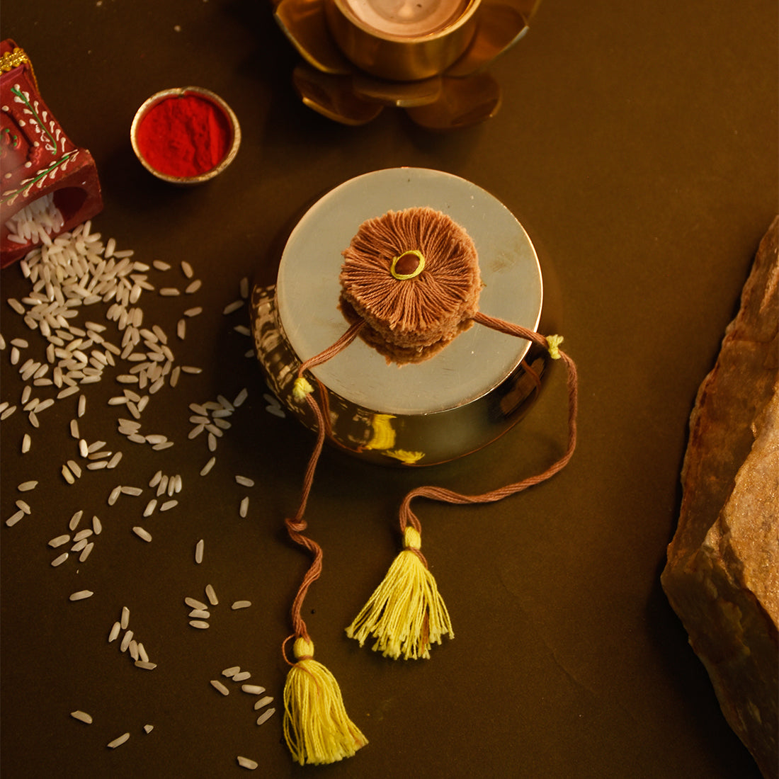 Amaltash Seed Rakhis Premium Hamper