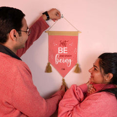 Just Be You Printed Triangular Valentine Scroll Decoration Gift