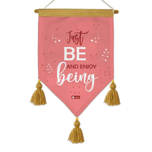 Just Be You Printed Triangular Valentine Scroll Decoration Gift